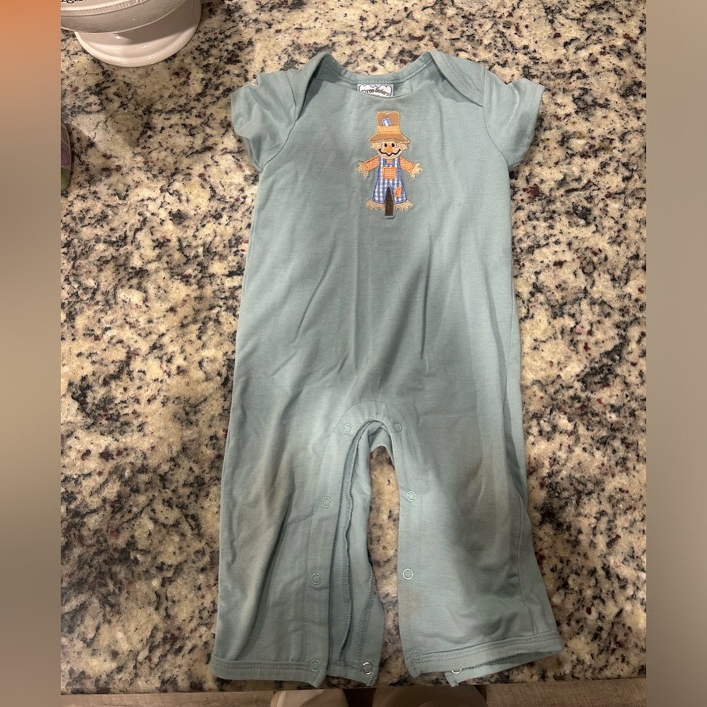 Three sisters outfit
